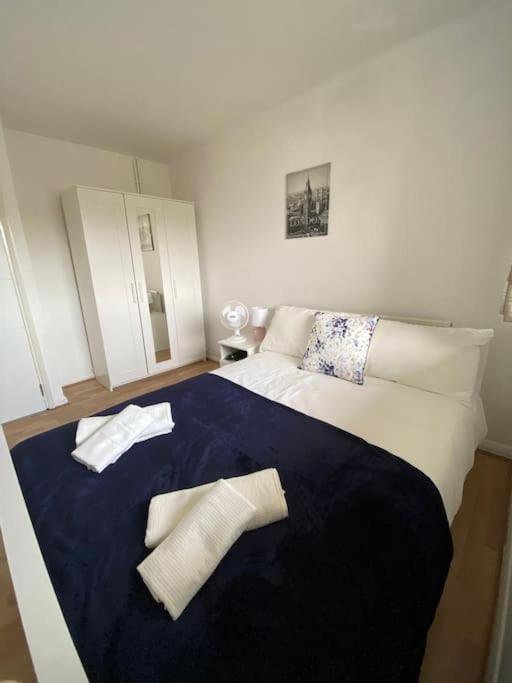 Comfy Entire Flat With City View Balcony In Regents Park, Camden, Central London Lägenhet Exteriör bild